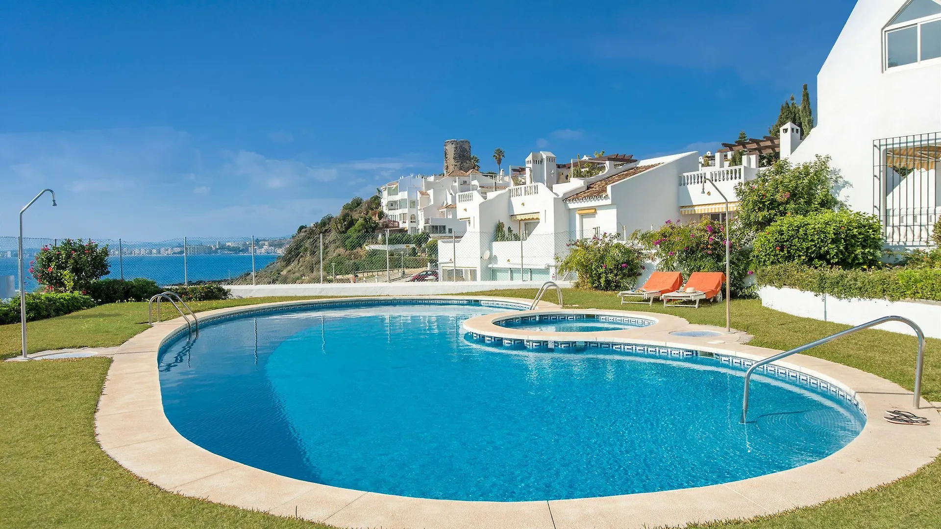 公寓 Apartamento De Lujo Primera Linea De Playa 贝纳尔马德纳